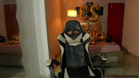 Snapshot of jake_pons chatting on 02/28/25, 12:21 Jake Pons online show from 02/28/25, 12:21