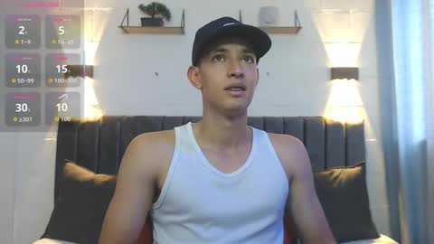 Snapshot of jake_shadow14 chatting on 09/16/25, 06:42 Hi guys im new 3 online show from 09/16/25, 06:42