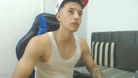 Hi guys im new 3 online show from 04/16/26, 12:22