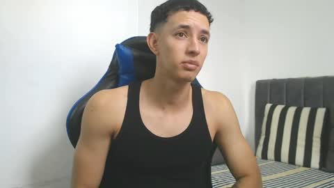 Hi guys im new 3 online show from 04/16/26, 06:09