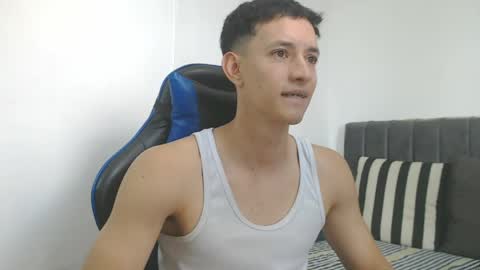 Hi guys im new 3 online show from 04/20/26, 05:37