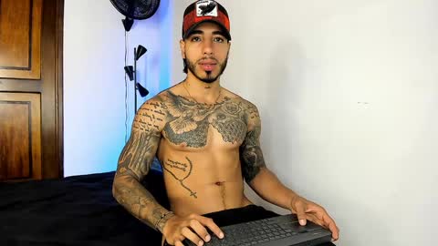 Santiago online show from 01/25/25, 02:37