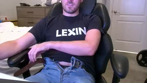 Snapshot of jakesnake442 chatting on 09/16/25, 04:24 jakesnake442 online show from 09/16/25, 04:24