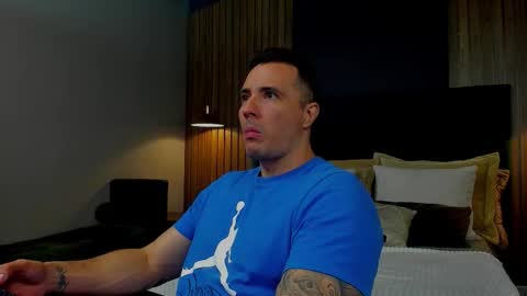 jakestone_1 online show from 11/15/25, 01:25