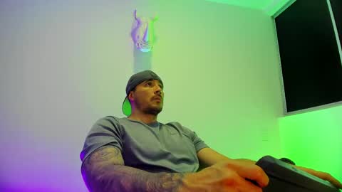 jakestone_1 online show from 05/12/26, 01:25