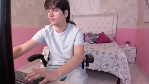 Snapshot of jakesummer_ chatting on 12/05/25, 01:52 Jake online show from 12/05/25, 01:52