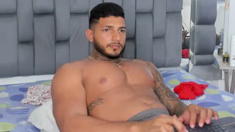 my name is sebas If you come here dont hesitate to say hello Im a guy who really likes having conversations and having hot online show from 02/05/25, 04:06