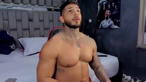 my name is sebas If you come here dont hesitate to say hello Im a guy who really likes having conversations and having hot online show from 03/26/26, 03:17