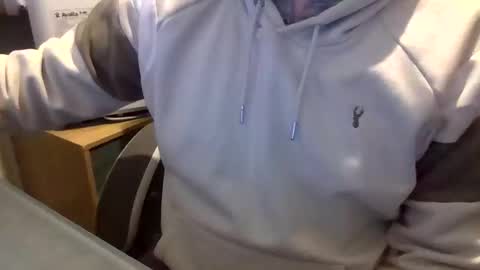 jakieg010 online show from 06/11/26, 12:32