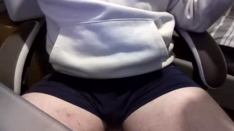 jakieg010 online show from 06/18/26, 05:39