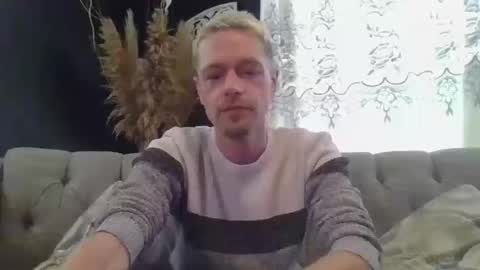 Snapshot of jakjakrabbit chatting on 10/12/25, 08:08 jakjakrabbit online show from 10/12/25, 08:08