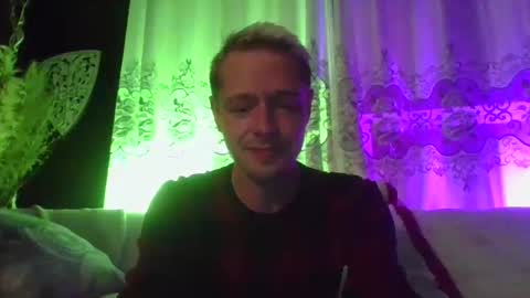 Snapshot of jakjakrabbit chatting on 10/22/25, 12:11 jakjakrabbit online show from 10/22/25, 12:11
