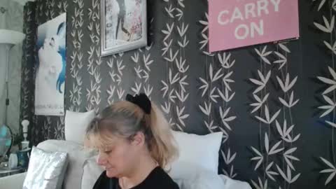 Snapshot of jakkilouise chatting on 11/25/25, 01:11 JAKKI LOUISE pornstar online show from 11/25/25, 01:11