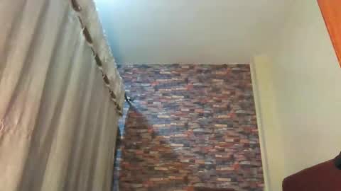 Snapshot of jalia12 chatting on 06/05/26, 10:32 jalia12 online show from 06/05/26, 10:32