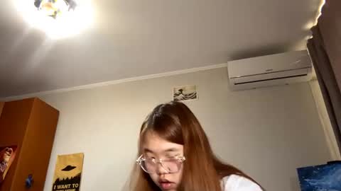 Snapshot of jalisaladerman chatting on 07/15/26, 10:20 Nika online show from 07/15/26, 10:20