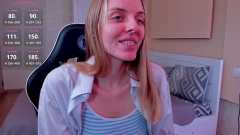 Snapshot of jam_cream chatting on 02/03/25, 10:03 Sofia online show from 02/03/25, 10:03