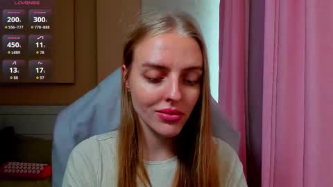 Sofia online show from 11/26/25, 11:33