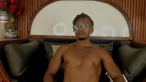   online show from 04/20/26, 07:48