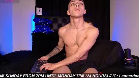 Snapshot of james1lee_ chatting on 06/19/26, 01:54 LeonardoInsta LeonardoperezcoPvt open online show from 06/19/26, 01:54