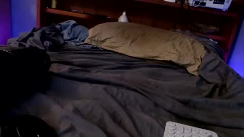 what you in too online show from 09/12/25, 07:30