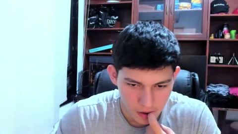 james_cr online show from 02/01/25, 02:47