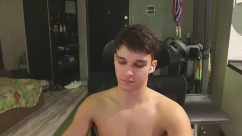 Snapshot of james_friends chatting on 07/18/26, 10:13 James online show from 07/18/26, 10:13