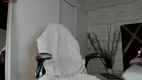 Snapshot of jamesdekker chatting on 09/25/25, 08:56 jamesdekker online show from 09/25/25, 08:56