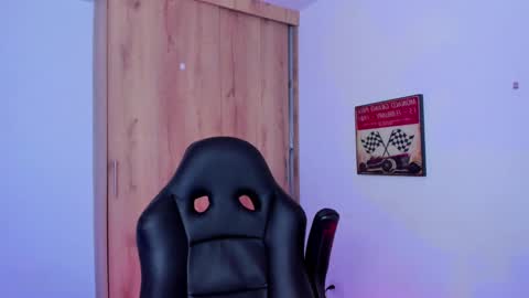 Snapshot of jamesgraay chatting on 12/09/24, 07:07 James Gray online show from 12/09/24, 07:07