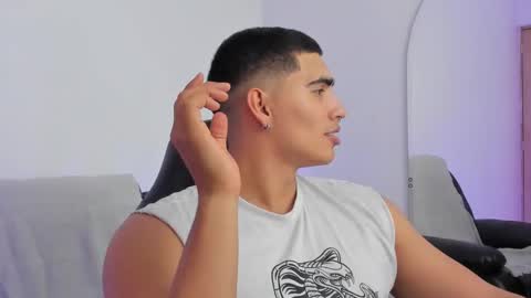 Snapshot of jamesgraay chatting on 02/11/25, 06:40 James Gray online show from 02/11/25, 06:40