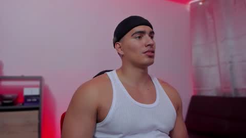 Snapshot of jamesgraay chatting on 09/21/25, 09:05 James Gray online show from 09/21/25, 09:05