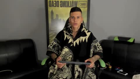 Jamesinked  online show from 12/20/24, 01:58