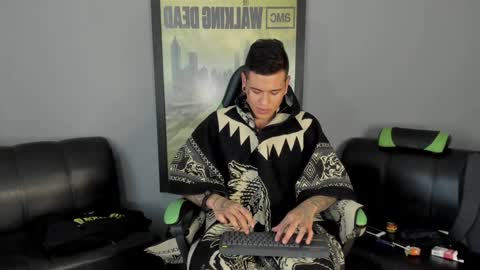 Jamesinked  online show from 12/30/24, 07:21