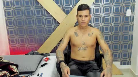 Jamesinked  online show from 01/02/25, 07:40