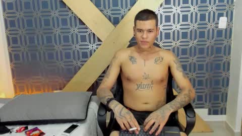 Jamesinked  online show from 01/08/25, 08:18