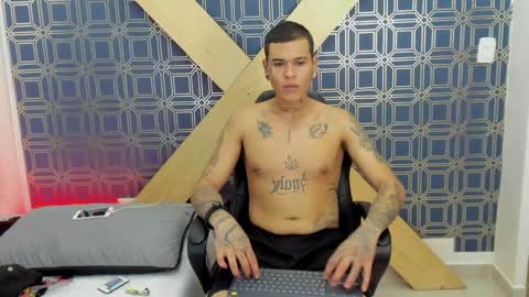 Jamesinked  online show from 01/10/25, 05:24