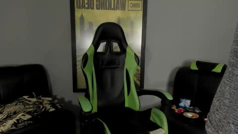 Jamesinked  online show from 02/04/25, 03:44