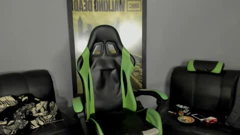 Jamesinked  online show from 02/24/25, 01:57