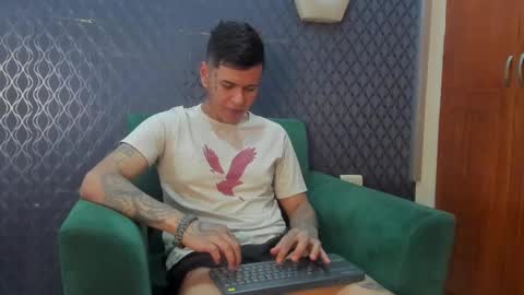 Jamesinked  online show from 10/06/25, 06:16