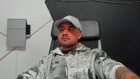 Snapshot of jamesmyersx chatting on 06/02/26, 04:14 JamesMyers online show from 06/02/26, 04:14
