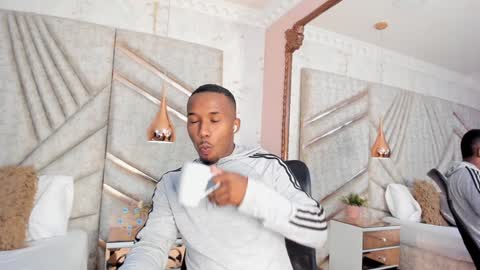 James  online show from 01/12/25, 12:23