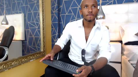 James  online show from 02/06/25, 06:24