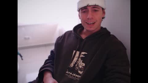 Snapshot of jamesss____ chatting on 01/21/25, 02:26 jamesss____ online show from 01/21/25, 02:26