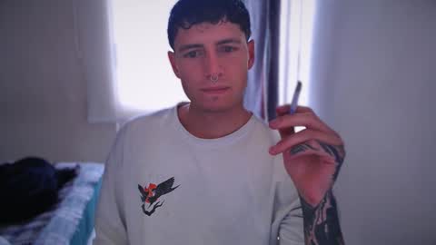 Snapshot of jamesss____ chatting on 01/27/25, 04:54 jamesss____ online show from 01/27/25, 04:54