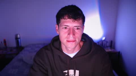 Snapshot of jamesss____ chatting on 02/09/25, 03:32 jamesss____ online show from 02/09/25, 03:32