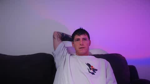 Snapshot of jamesss____ chatting on 02/17/25, 04:20 jamesss____ online show from 02/17/25, 04:20