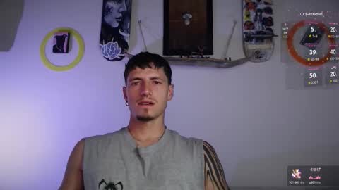 Snapshot of jamesss____ chatting on 09/27/25, 12:15 jamesss____ online show from 09/27/25, 12:15