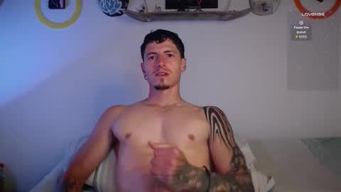 Snapshot of jamesss____ chatting on 09/30/25, 05:23 jamesss____ online show from 09/30/25, 05:23