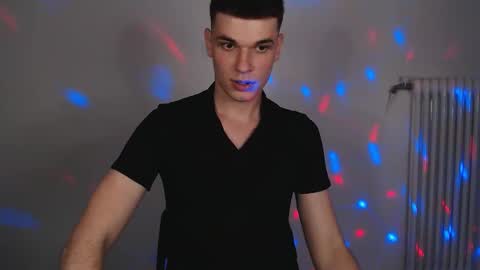 Snapshot of jamesstone49 chatting on 10/31/25, 03:24 JamesOn online show from 10/31/25, 03:24