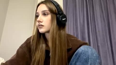 Milena online show from 09/14/25, 07:13