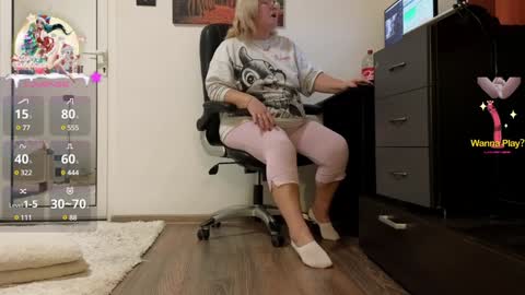 Snapshot of jameyla73 chatting on 12/25/24, 08:51 jameyla online show from 12/25/24, 08:51